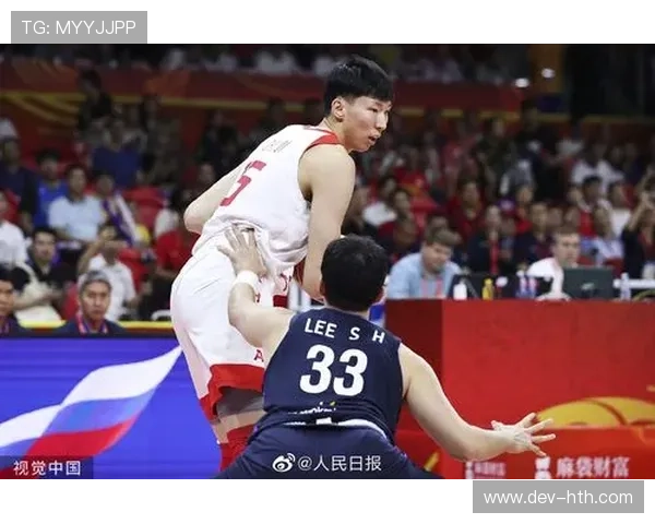 中国男篮首战韩国现场直击:主场球迷助威声浪震彻体育馆 中国男篮首战韩国现场直击:主场球迷助威声浪震彻体育馆