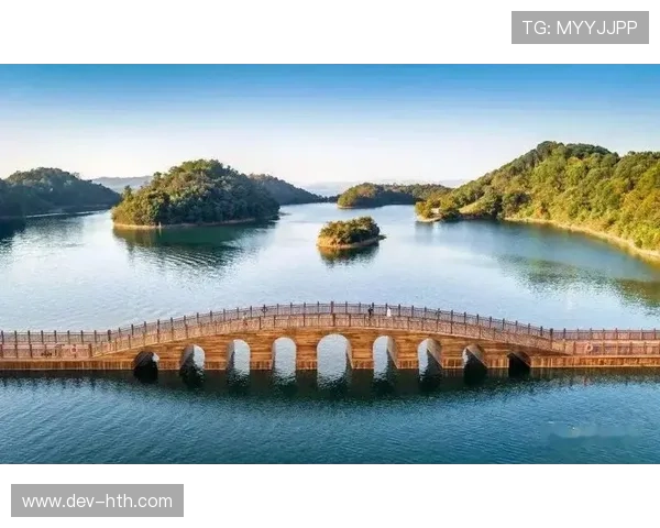 依托赛事做活水文章,庐山西海打造户外运动目的地。 依托赛事做活水文章,庐山西海打造户外运动目的地。